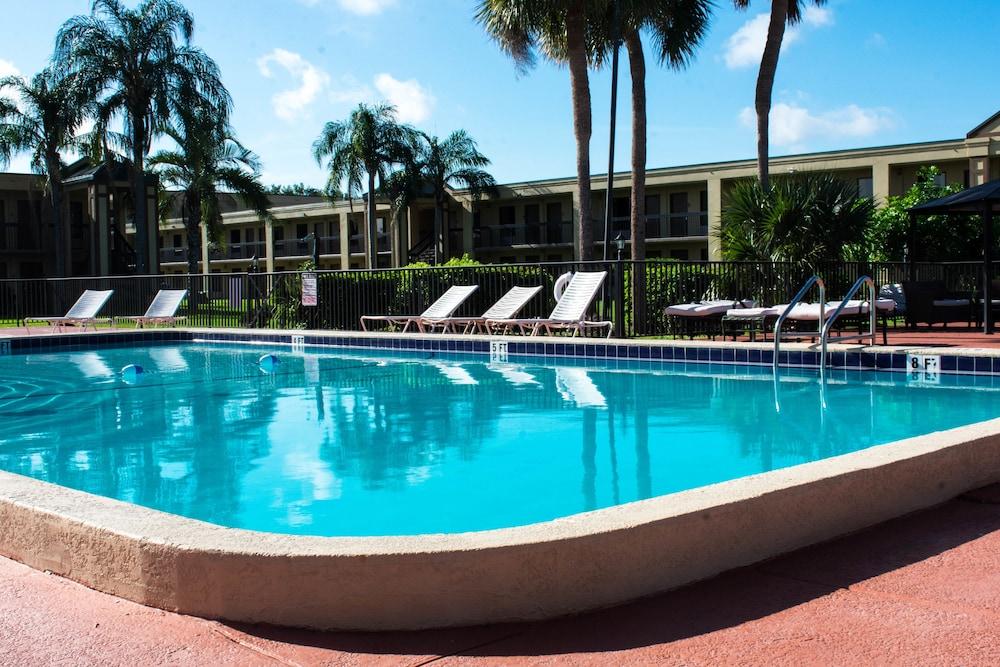 Winter Haven Gardens Inn Exterior photo