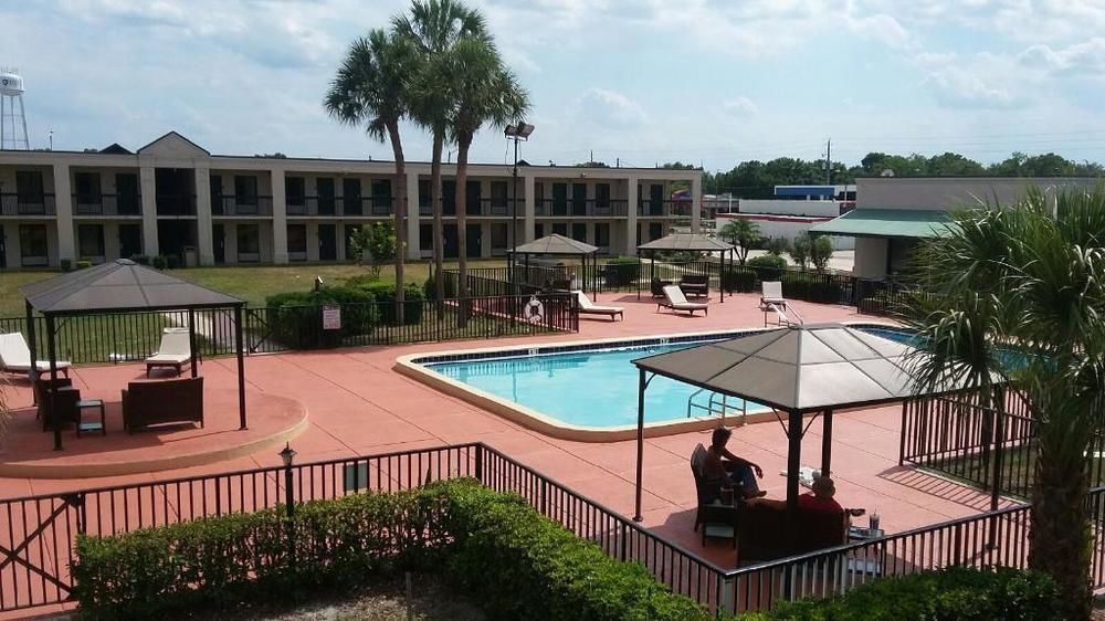 Winter Haven Gardens Inn Exterior photo