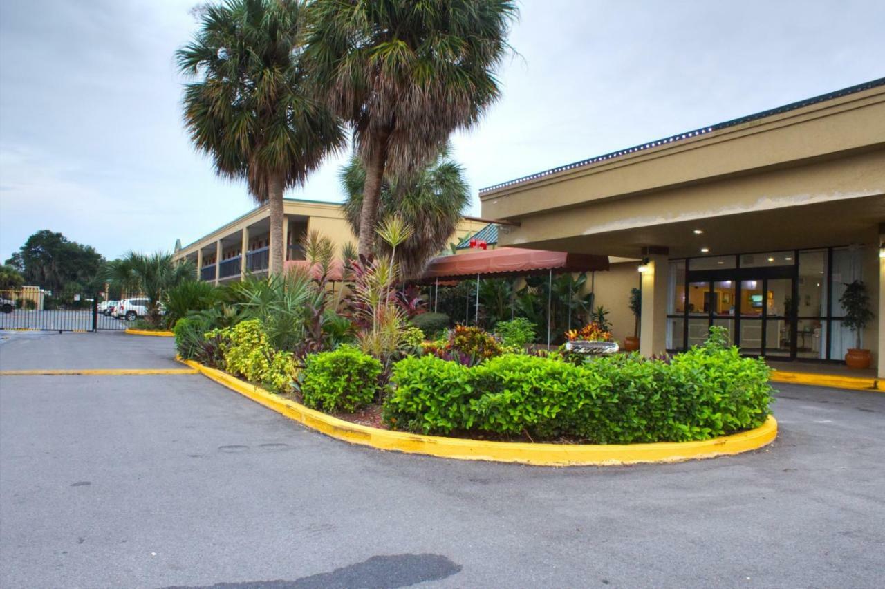 Winter Haven Gardens Inn Exterior photo